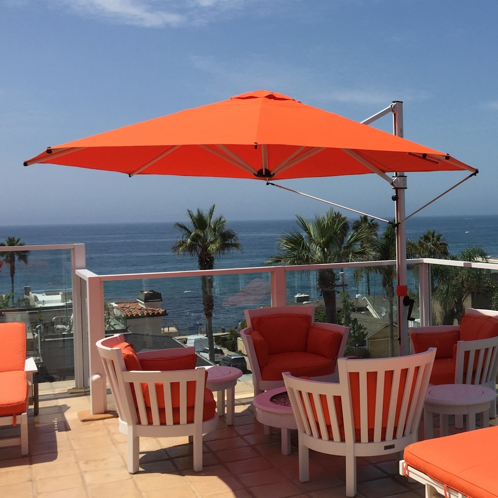 11′ Aurora Cantilever