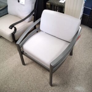 KOR Cushion Arm Chair